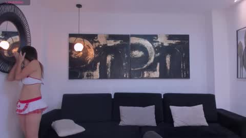 Snapshot of mayahoffman_ chatting on 02/05/26, 11:15 M A Y A H O F F M A N online show from 02/05/26, 11:15