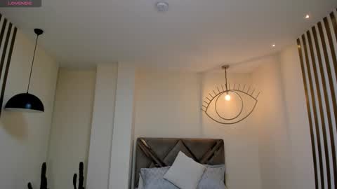 Snapshot of mayahoffman_ chatting on 03/03/26, 11:16 M A Y A H O F F M A N online show from 03/03/26, 11:16