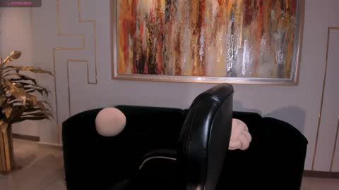 Snapshot of mayamoretti chatting on 09/26/25, 03:32 Maya online show from 09/26/25, 03:32