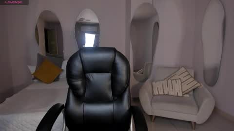 Maya online show from 02/02/26, 04:44