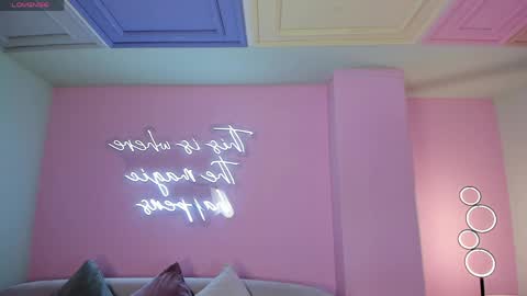 Maya online show from 04/06/26, 05:08