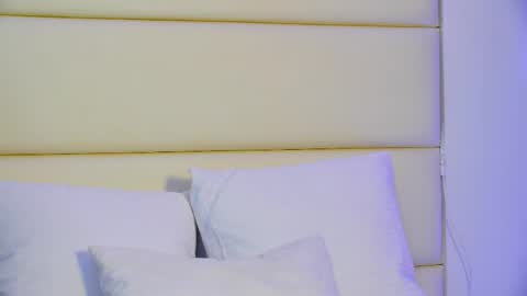 Maya online show from 04/18/26, 09:15