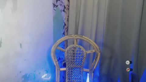 mayasally_ online show from 11/30/25, 11:47