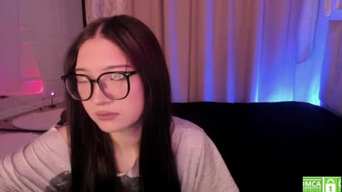 Erina online show from 04/21/26, 07:25