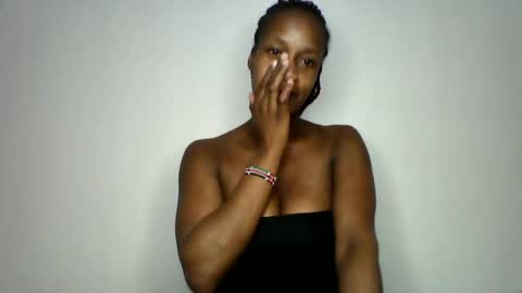 Snapshot of mayasmiley_ chatting on 07/01/26, 05:31 prettydoll online show from 07/01/26, 05:31