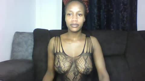 Snapshot of mayasmiley_ chatting on 07/06/26, 05:26 prettydoll online show from 07/06/26, 05:26