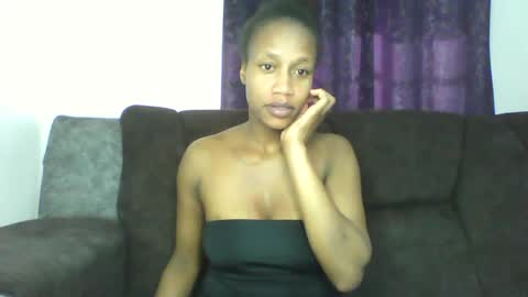 Snapshot of mayasmiley_ chatting on 07/08/26, 05:56 prettydoll online show from 07/08/26, 05:56