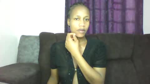 Snapshot of mayasmiley_ chatting on 07/14/26, 05:23 prettydoll online show from 07/14/26, 05:23