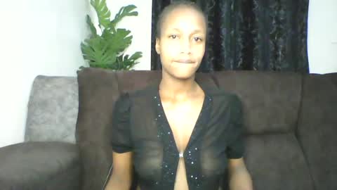 Snapshot of mayasmiley_ chatting on 08/04/26, 06:16 prettydoll online show from 08/04/26, 06:16
