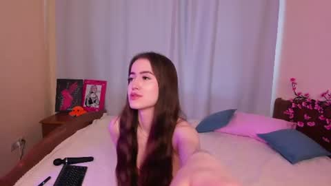 Snapshot of maybe_baby69 chatting on 06/17/26, 12:29 Emily online show from 06/17/26, 12:29