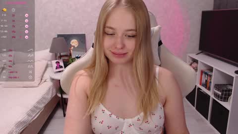 maybebabyx online show from 12/04/24, 07:50