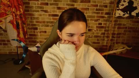 maybloom_ online show from 11/12/25, 05:19