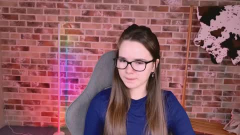 maybloom_ online show from 03/06/26, 10:23