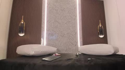 Maye Wells online show from 04/18/26, 07:40