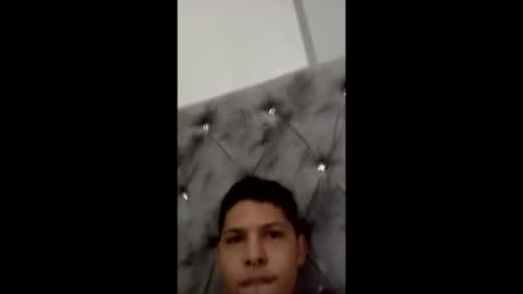 Snapshot of maykyboyx chatting on 05/24/26, 09:20 Mayky... online show from 05/24/26, 09:20