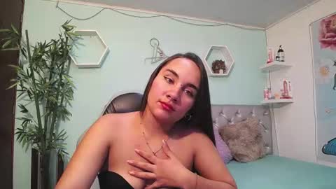 Snapshot of maylin_hornyy19 chatting on 07/04/26, 03:56 Maylin online show from 07/04/26, 03:56