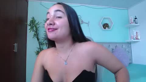 Snapshot of maylin_hornyy19 chatting on 07/15/26, 06:24 Maylin online show from 07/15/26, 06:24