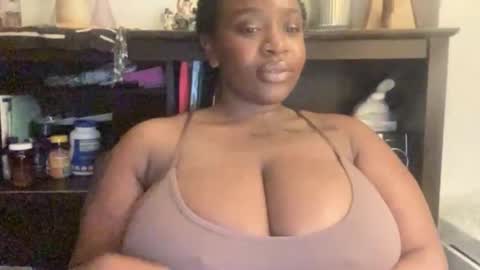 mayluvsu online show from 04/18/26, 04:16