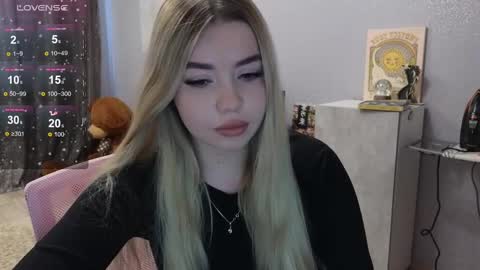 may online show from 03/04/25, 11:19