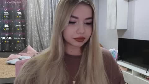 may online show from 03/07/25, 01:53