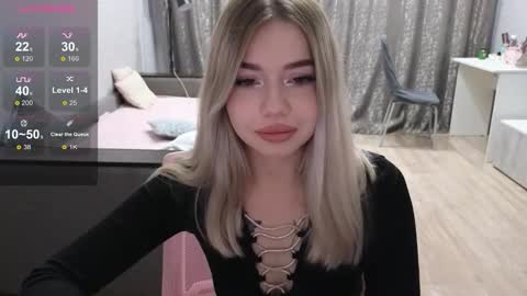 may online show from 10/09/25, 10:19