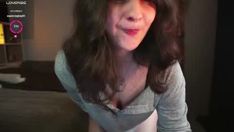 Snapshot of maymary_ chatting on 06/11/26, 05:49 Mary . online show from 06/11/26, 05:49