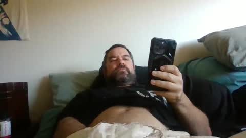 Snapshot of mayoramx chatting on 02/20/25, 06:24 Dad bod 43 online show from 02/20/25, 06:24