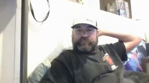 Snapshot of mayoramx chatting on 03/09/26, 01:15 Dad bod 43 online show from 03/09/26, 01:15