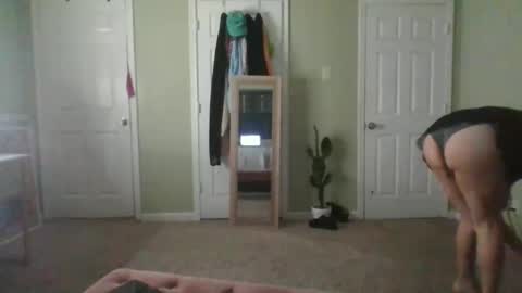 Snapshot of mayra_mayhem chatting on 10/28/25, 05:59 diana doll online show from 10/28/25, 05:59