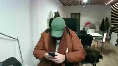 Snapshot of maythe4bwu chatting on 01/20/25, 11:24 maythe4bwu online show from 01/20/25, 11:24