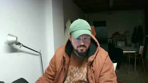 Snapshot of maythe4bwu chatting on 01/21/25, 10:08 maythe4bwu online show from 01/21/25, 10:08