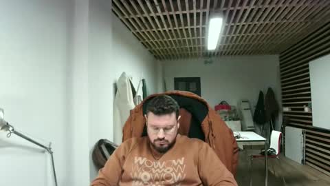 Snapshot of maythe4bwu chatting on 01/27/25, 11:22 maythe4bwu online show from 01/27/25, 11:22