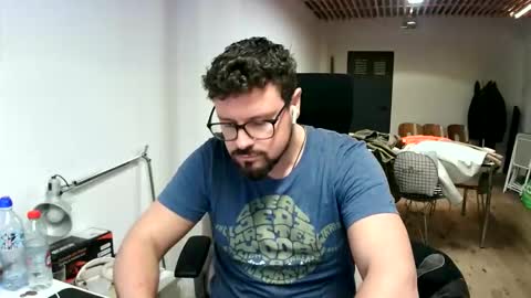 Snapshot of maythe4bwu chatting on 09/13/25, 09:20 maythe4bwu online show from 09/13/25, 09:20