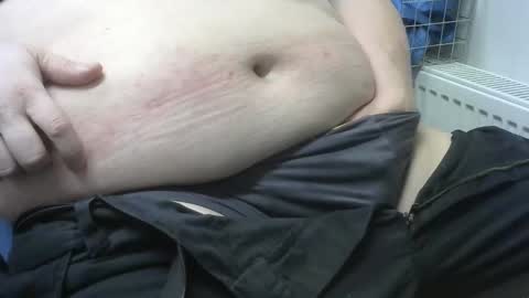 Snapshot of maza_4 chatting on 12/23/25, 08:56 maza_4 online show from 12/23/25, 08:56