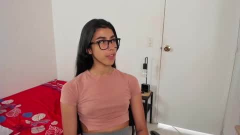 Snapshot of mazikeen_18 chatting on 06/02/26, 01:35 mazikeen_18 online show from 06/02/26, 01:35