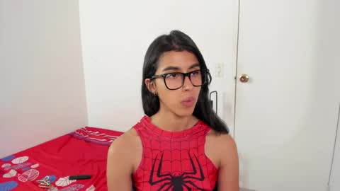 Snapshot of mazikeen_18 chatting on 06/08/26, 01:11 mazikeen_18 online show from 06/08/26, 01:11