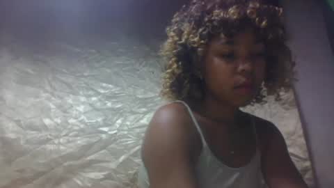 mbotyfeliciaa online show from 11/28/25, 07:00