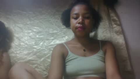 mbotyfeliciaa online show from 11/28/25, 07:05