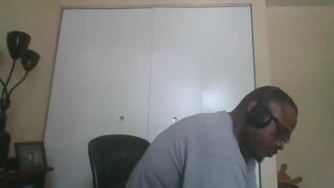 Mark online show from 09/25/25, 04:43