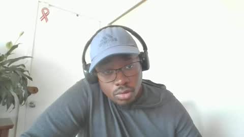 Mark online show from 10/17/25, 05:04