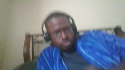 Mark online show from 10/19/25, 06:52