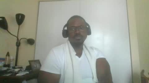 Snapshot of mbsupreme chatting on 07/05/26, 08:38 Mark online show from 07/05/26, 08:38