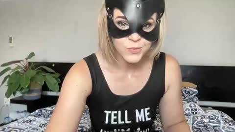 Snapshot of mc_bunny chatting on 02/10/26, 08:40 Kyla Wifey and Shaun online show from 02/10/26, 08:40