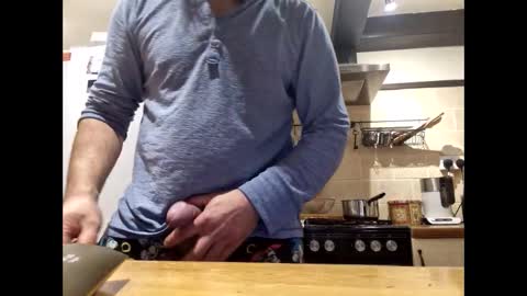 mccock16cm online show from 12/02/25, 02:06