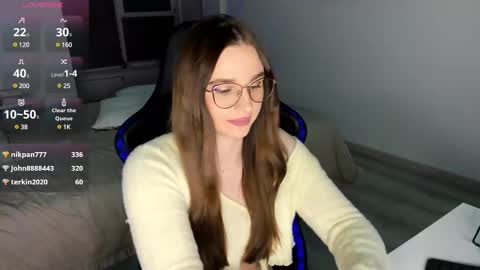 Snapshot of mcfly_11 chatting on 02/08/25, 02:04 mcfly_11 online show from 02/08/25, 02:04