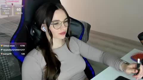 Snapshot of mcfly_11 chatting on 03/09/25, 09:02 mcfly_11 online show from 03/09/25, 09:02