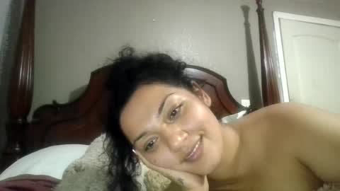 Snapshot of mckaela_19 chatting on 06/21/26, 05:10 mckaela_19 online show from 06/21/26, 05:10