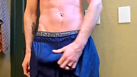 mclovinmackay online show from 03/29/26, 05:24