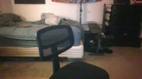 Snapshot of md3211 chatting on 07/13/26, 12:13 md3211 online show from 07/13/26, 12:13