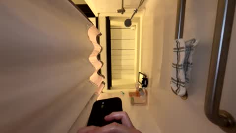 Dens cam online show from 10/20/25, 08:20